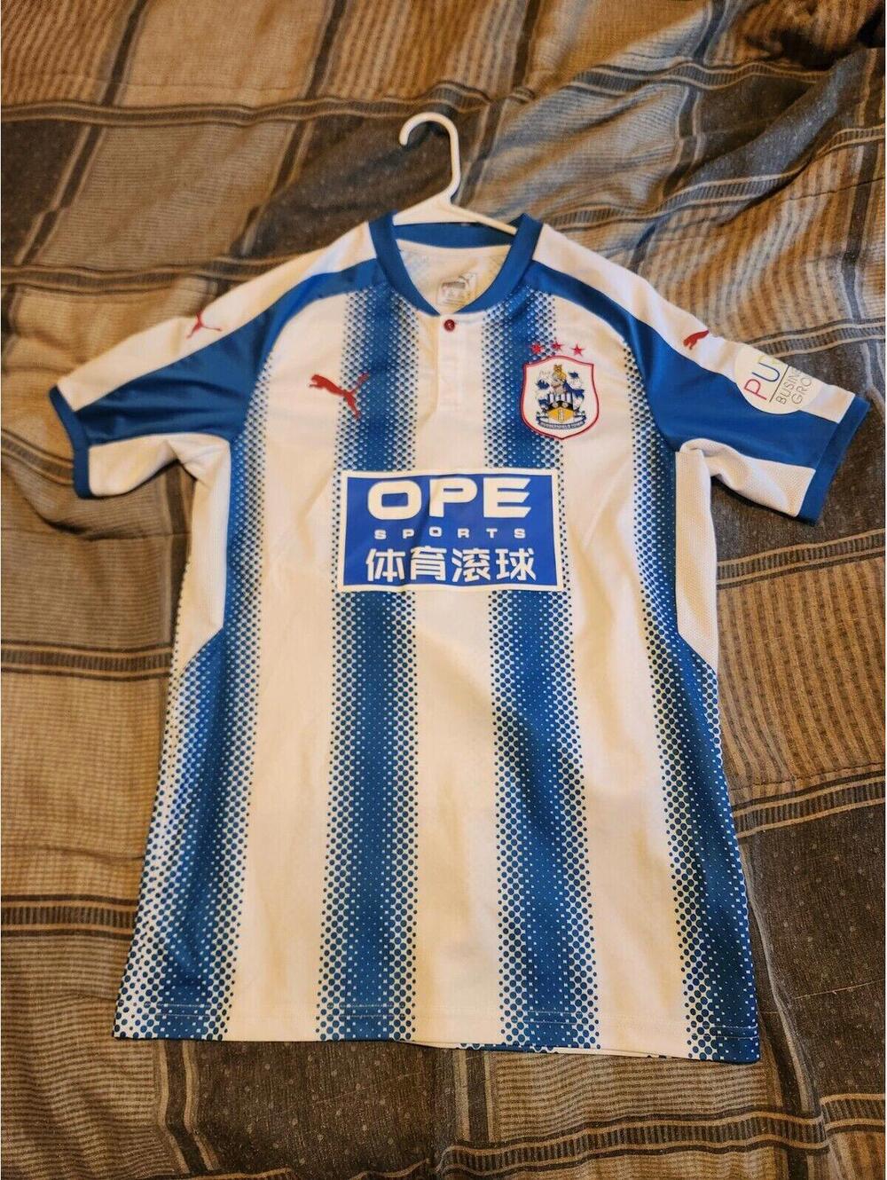 Huddersfield Town Terriers 2017/2018 England Home Soccer Jersey Size M